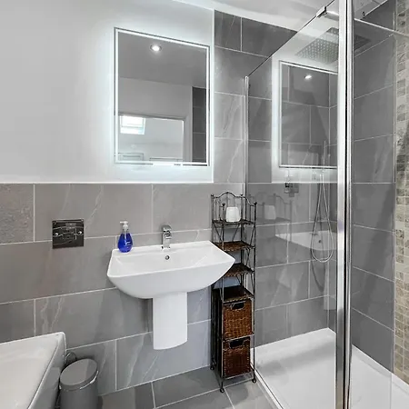 Wyn Shiels Hide Away Ferienhaus *